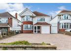 4 bedroom detached house for sale in Leamington Road, Styvechale, Coventry, CV3