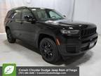 2024 Jeep grand cherokee Black, 14 miles