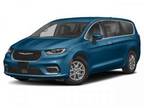 2023 Chrysler Pacifica Blue, 11K miles