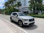 2019 Volvo XC40 T5 Momentum Sport Utility 4D 2019 VOLVO XC40 AWD T5 MOMENTUM