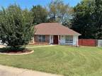 2570 Indian Oaks Trl Springdale, AR