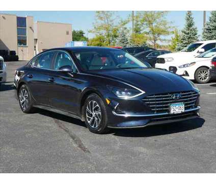 2021 Hyundai Sonata Blue is a Blue 2021 Hyundai Sonata Sedan in Mankato MN