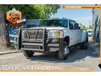 2011 GMC Sierra 3500HD SLT CREW CAB 4X4 / DURAMAX DIESEL LONG BED / DRW -