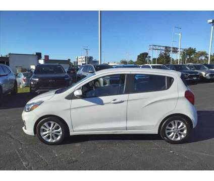 2021 Chevrolet Spark FWD 1LT Automatic is a White 2021 Chevrolet Spark 1LT Hatchback in Bourbonnais IL