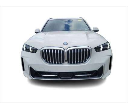 2024 BMW X5 xDrive40i is a White 2024 BMW X5 4.8is SUV in Morristown NJ