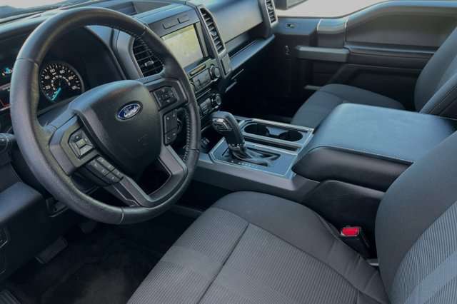 2016 Ford F-150 XLT 40256 miles