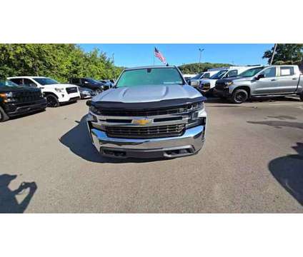 2020 Chevrolet Silverado 1500 4WD Crew Cab Short Bed LT is a Silver 2020 Chevrolet Silverado 1500 Truck in Pittsburgh PA