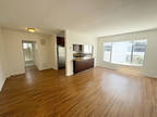 $2195/321 S HAMEL RD. #4--Renovated 1BR, 1 BTH, End Unit, Hardwood Floors--W...