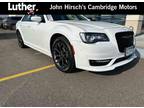 2018 Chrysler 300 White, 71K miles