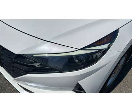 2021 Hyundai Elantra SE is a White 2021 Hyundai Elantra SE Sedan in Danbury CT