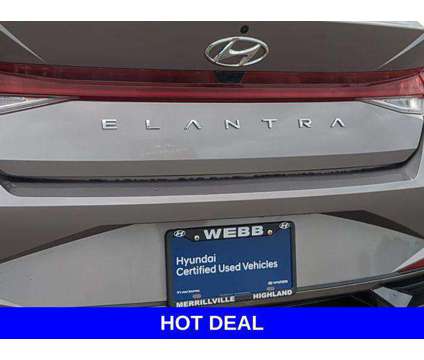 2022 Hyundai Elantra SEL is a 2022 Hyundai Elantra SE Sedan in Merrillville IN