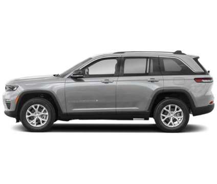 2024 Jeep Grand Cherokee Laredo is a Silver 2024 Jeep grand cherokee Laredo SUV in Stuart FL