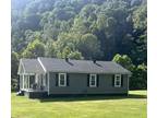 7335 KY 718 Flat Lick, KY