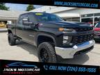 2022 Chevrolet Silverado 2500HD W/T Crew Cab 4WD CREW CAB PICKUP 4-DR