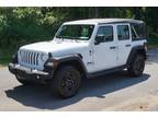 2023 Jeep Wrangler White, 32K miles