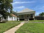 308 S 8th St Independence, KS