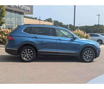 2020 Volkswagen Tiguan 2.0T SE is a Blue 2020 Volkswagen Tiguan 2.0T SUV in Kenosha WI