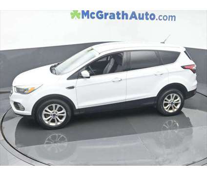 2017 Ford Escape SE is a 2017 Ford Escape SE SUV in Dubuque IA