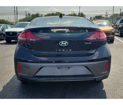 2022 Hyundai Ioniq Hybrid SE is a Black 2022 Hyundai IONIQ Hybrid Hybrid in Mechanicsburg PA