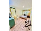 514 SE 20th Ct Boynton Beach, FL