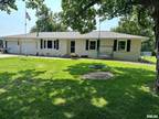 608 N Magnolia St Elmwood, IL