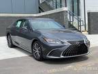 2025 Lexus ES 300h Base