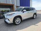 2020 Toyota Highlander Silver, 31K miles