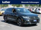 2022 Volkswagen Tiguan Black, 28K miles