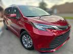 2021 Toyota Sienna Red, 43K miles