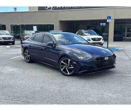 2022 Hyundai Sonata SEL Plus is a 2022 Hyundai Sonata SE Sedan in Stuart FL