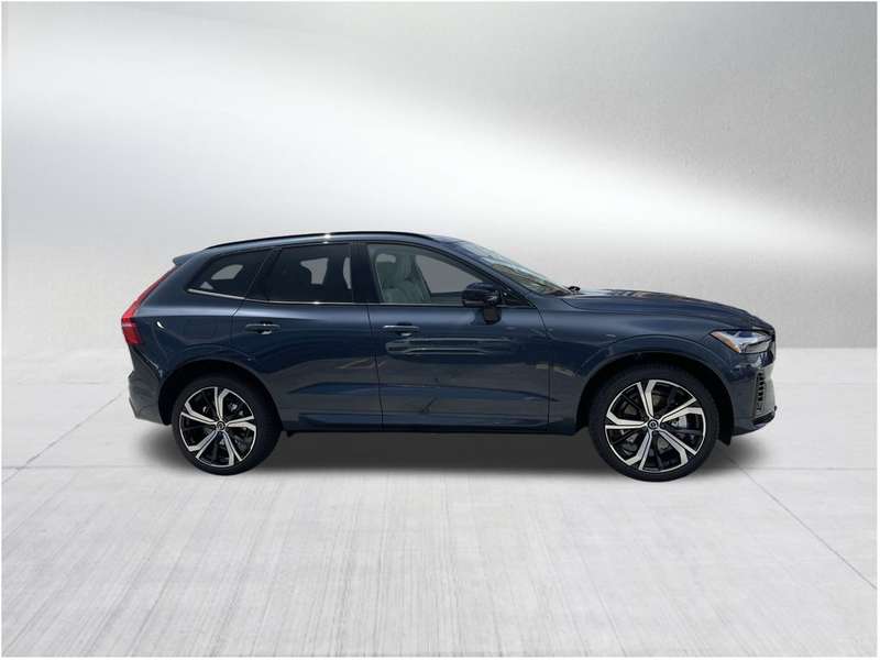 2025 Volvo XC60 Plug-In Hybrid