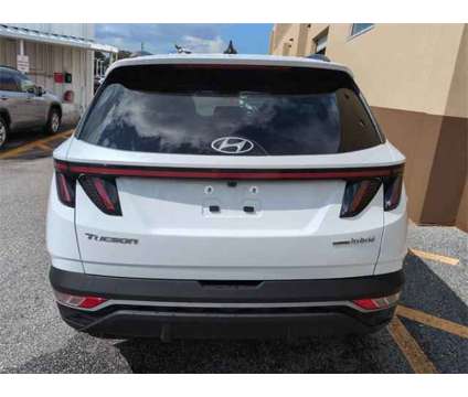 2022 Hyundai Tucson Hybrid SEL Convenience is a White 2022 Hyundai Tucson Hybrid in Ocala FL