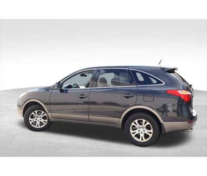 2009 Hyundai Veracruz GLS is a Black 2009 Hyundai Veracruz GLS Station Wagon in Libertyville IL