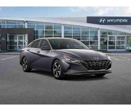 2022 Hyundai Elantra SEL is a Grey 2022 Hyundai Elantra SE Car for Sale in Syracuse NY