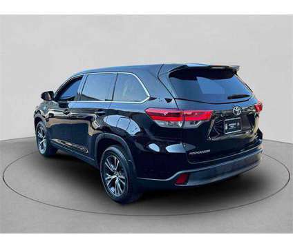 2019 Toyota Highlander LE is a Black 2019 Toyota Highlander LE SUV in Jamaica NY