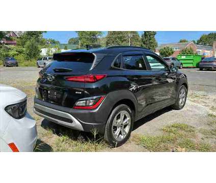 2022 Hyundai Kona SEL is a Black 2022 Hyundai Kona SEL SUV in Danbury CT