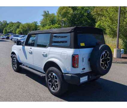 2021 Ford Bronco Outer Banks is a White 2021 Ford Bronco SUV in Watertown CT