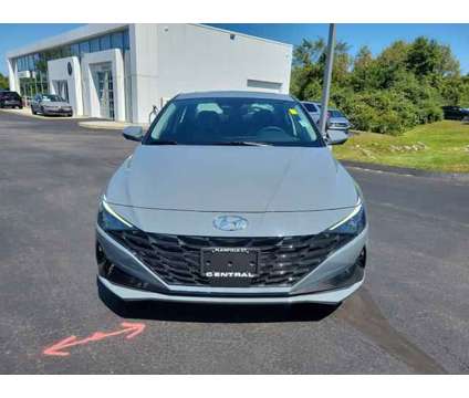 2021 Hyundai Elantra SEL is a 2021 Hyundai Elantra Sedan in Plainfield CT