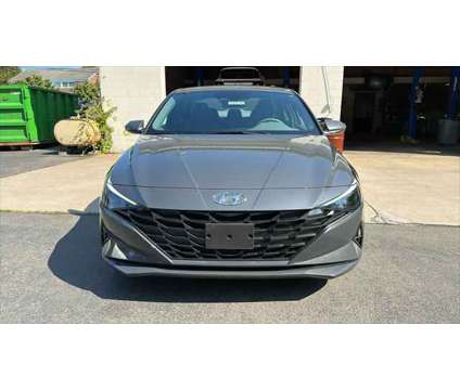 2023 Hyundai Elantra SEL is a Grey 2023 Hyundai Elantra Sedan in Danbury CT