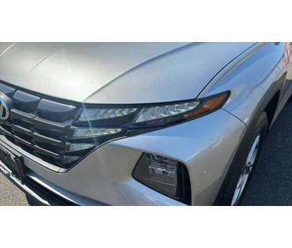 2024 Hyundai Tucson SE is a Silver 2024 Hyundai Tucson SE SUV in Danbury CT