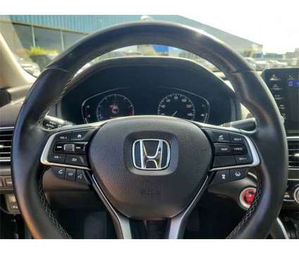 2018 Honda Accord Touring is a Black 2018 Honda Accord Touring Sedan in Glen Burnie MD