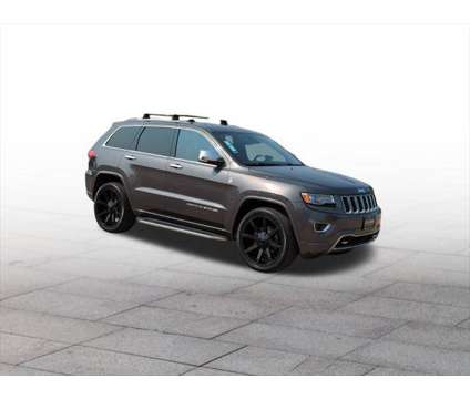 2014 Jeep Grand Cherokee Overland is a Grey 2014 Jeep grand cherokee Overland SUV in Lincolnwood IL