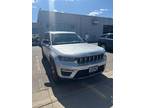 2023 Jeep grand cherokee Silver, 18K miles