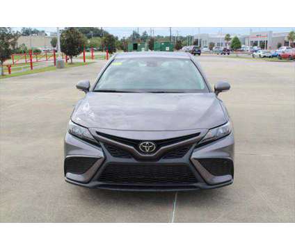 2022 Toyota Camry SE is a Grey 2022 Toyota Camry SE Sedan in Lafayette LA