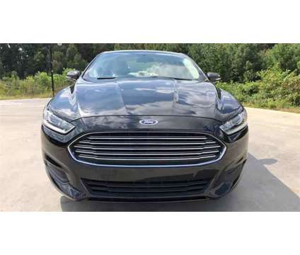 2015 Ford Fusion SE is a Black 2015 Ford Fusion SE Sedan in Anderson SC