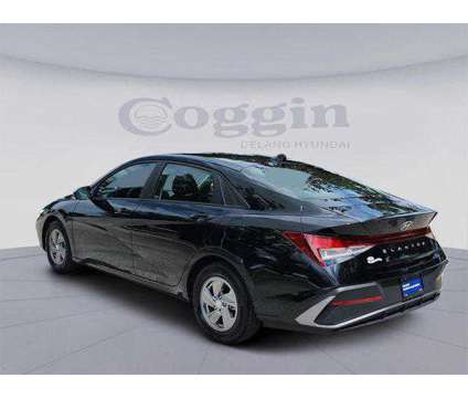 2024 Hyundai Elantra SE is a Black 2024 Hyundai Elantra SE Sedan in Deland FL