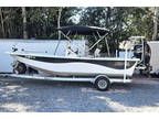 2014 Carolina Skiff 218 DLV