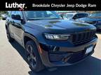 2023 Jeep grand cherokee Black, 9K miles