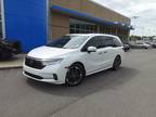 2022 Honda Odyssey White, 61K miles