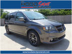 2019 Dodge grand caravan Gray, 142K miles